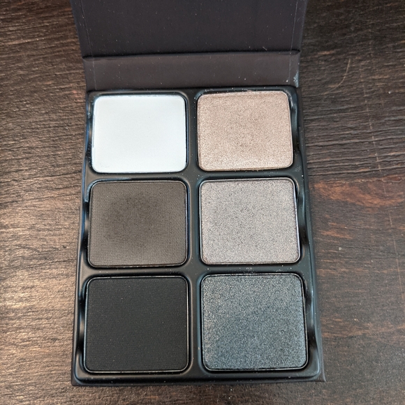 Viseart Other - Viseart eyeshadow palette
